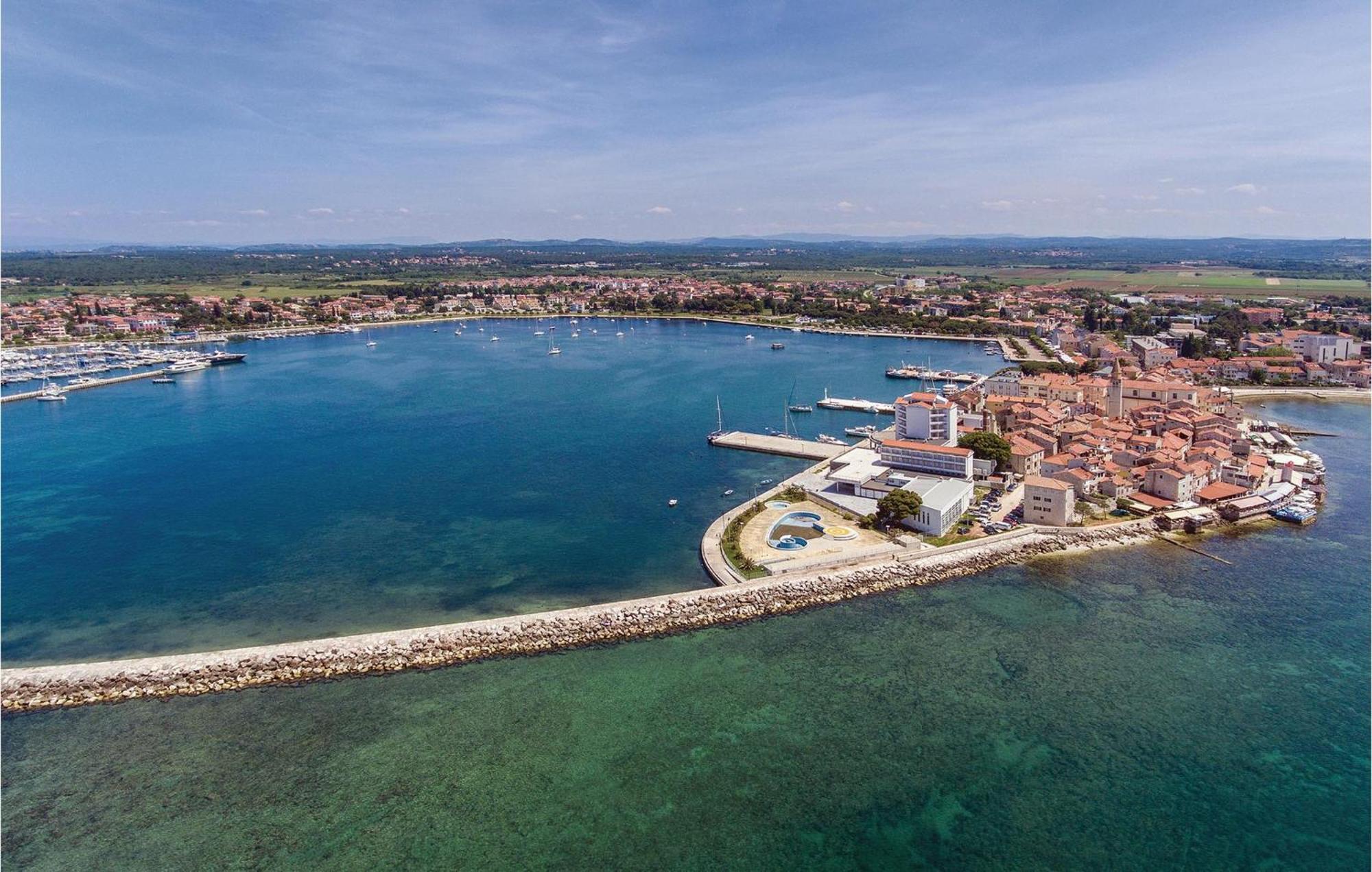 Gorgeous Apartment In Umag With Wifi 外观 照片