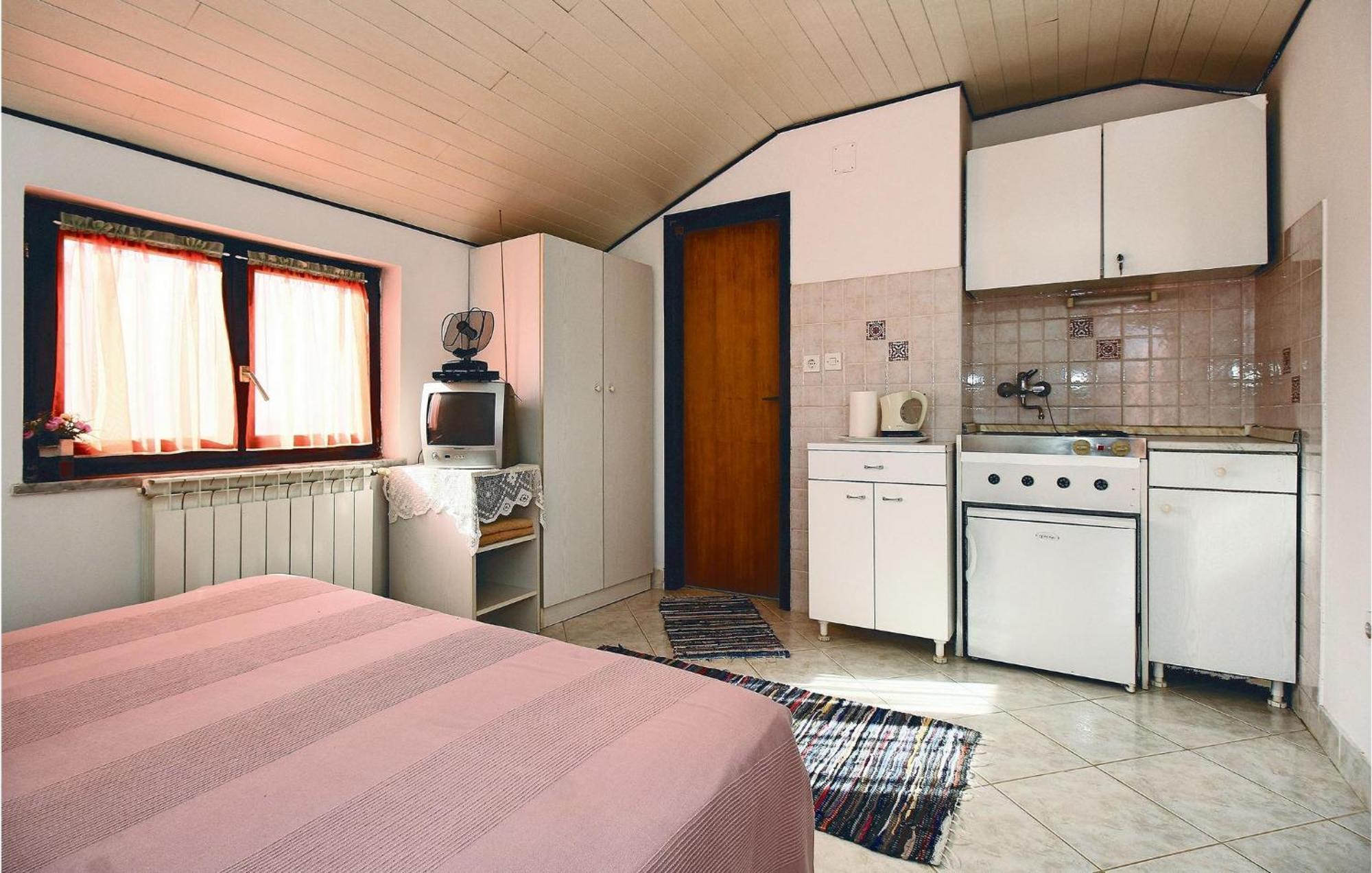 Gorgeous Apartment In Umag With Wifi 外观 照片