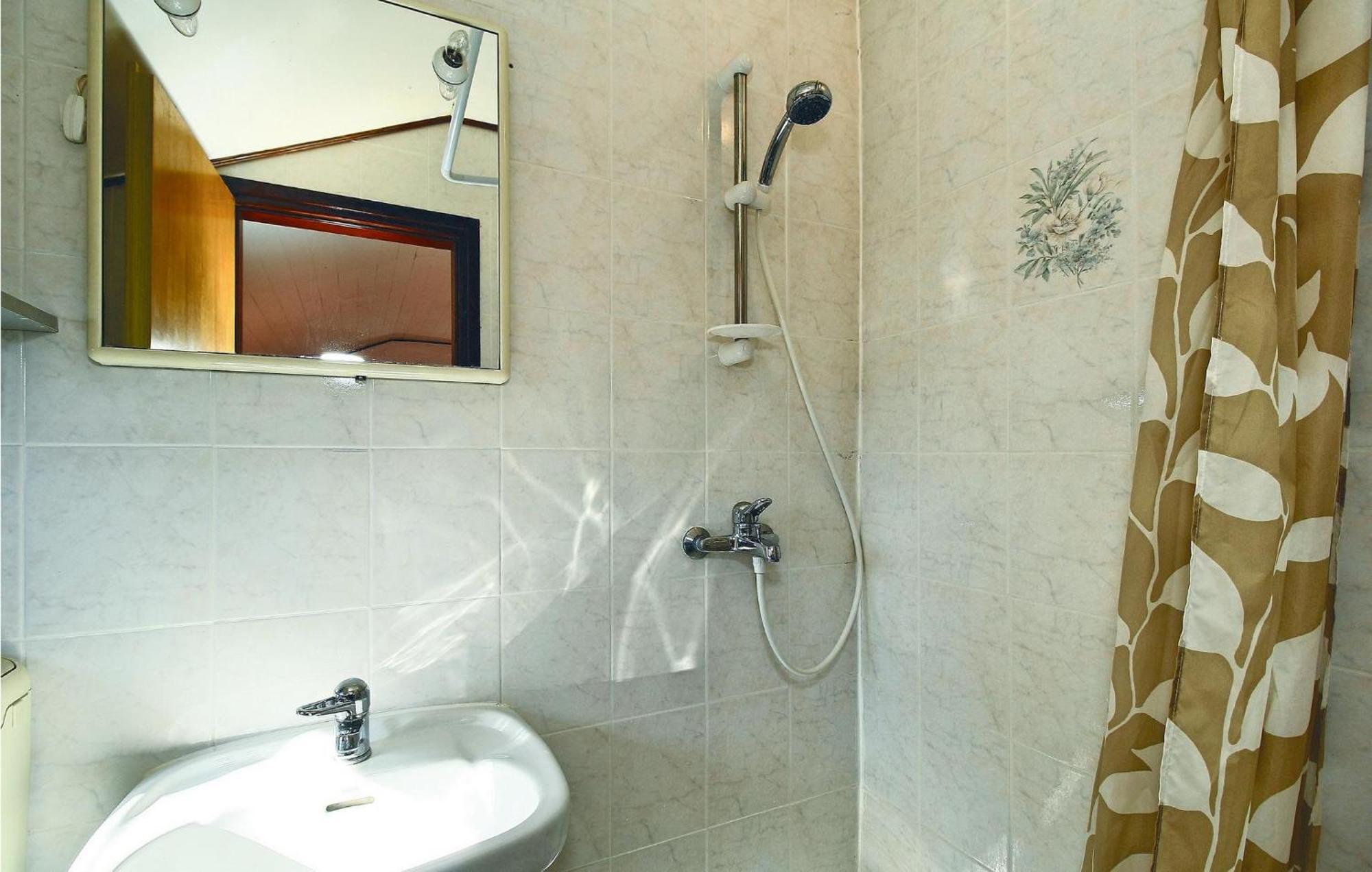 Gorgeous Apartment In Umag With Wifi 外观 照片